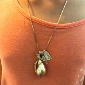 Silver Shell necklace